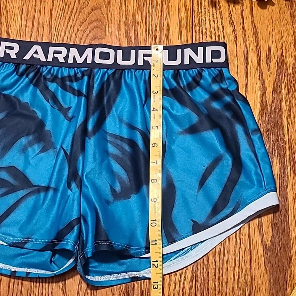 Under Armour Athletic Shorts  - Girls XL